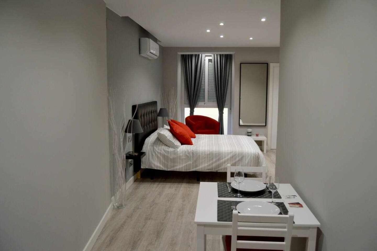 Encantador Estudio Cerca Del Pilar Saragosse Extérieur photo